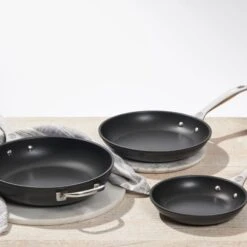 Le Creuset Toughened Nonstick PRO 3-Piece Fry Pan Set