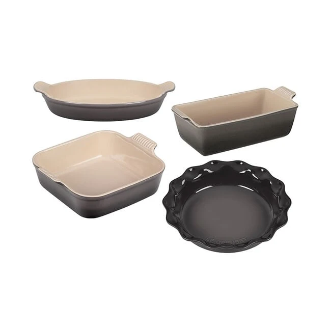 Le Creuset Heritage 4-Piece Bakeware Essentials Set 7 Le Creuset Heritage 4-Piece Bakeware Essentials Set - Image 5