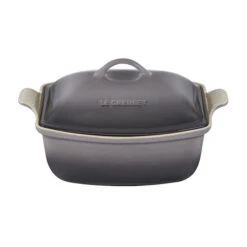 Le Creuset Heritage Deep Covered Rectangular Baker 17 Le Creuset Heritage Deep Covered Rectangular Baker -Le Creuset Store 71003520444002