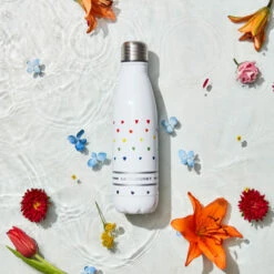 Le Creuset L'OVEn Collection Hydration Bottle 11 Le Creuset L'OVEn Collection Hydration Bottle -Le Creuset Store LOVEnBottle3 RET lpr