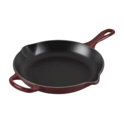 Le Creuset Signature Skillet 26 Le Creuset Signature Skillet -Le Creuset Store LS2024 26949