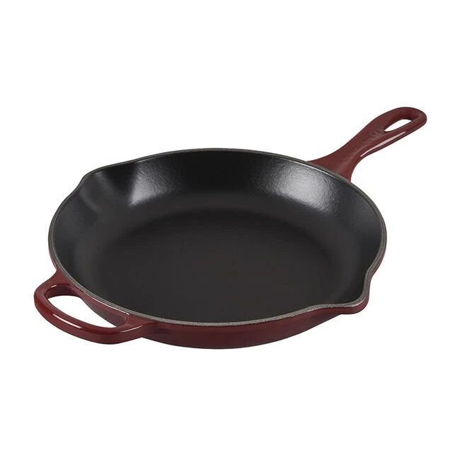 Le Creuset Signature Skillet 10 Le Creuset Signature Skillet - Image 8