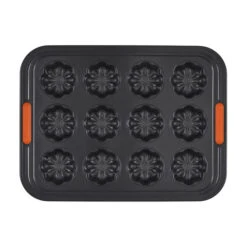 Le Creuset Flower Cakelet Pan -Le Creuset Store MB304 3