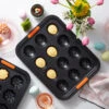 Le Creuset Easter Egg Cakelet Pan 1 Le Creuset Easter Egg Cakelet Pan -Le Creuset Store MB305 G2