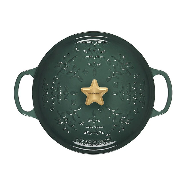 Le Creuset Noël Collection Holiday Tree Round Dutch Oven 6 Le Creuset Noël Collection Holiday Tree Round Dutch Oven - Image 4