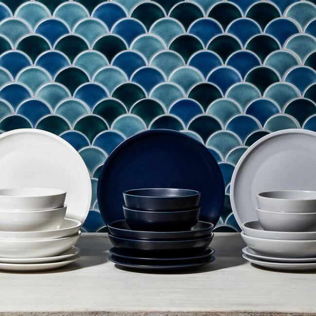 Le Creuset Oslo Salad Plates, Set Of 4 4 Le Creuset Oslo Salad Plates, Set Of 4 - Image 2