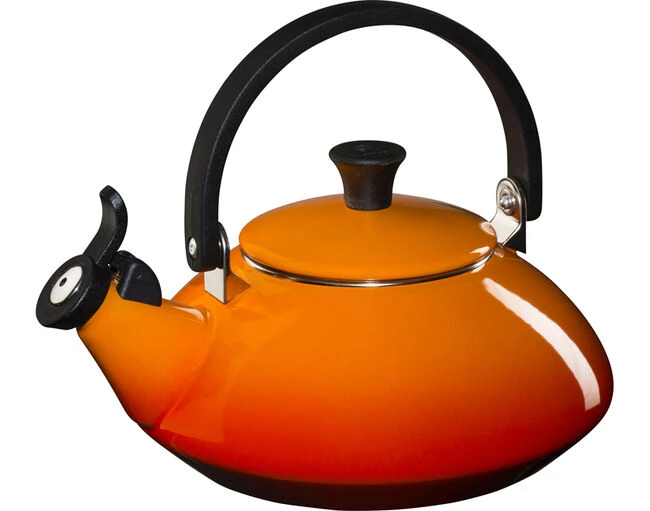 Le Creuset Zen Kettle 3 Le Creuset Zen Kettle
