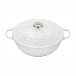 Le Creuset Olive Branch Collection Signature Chef's Oven 14 Le Creuset Olive Branch Collection Signature Chef's Oven -Le Creuset Store RS14333 LS2514 28MWOBSS LPR