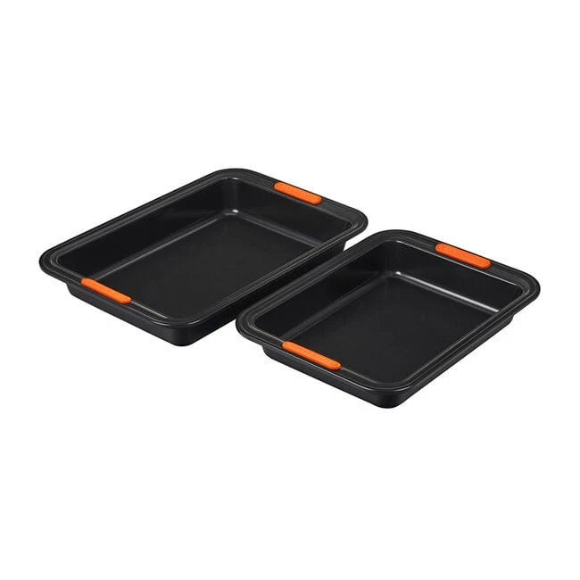 Le Creuset Cake Pans, Set Of 2 4 Le Creuset Cake Pans, Set Of 2 - Image 2