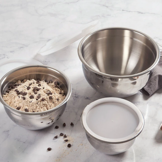 Le Creuset Stainless Steel Mixing Bowls With Lids, Set Of 3 4 Le Creuset Stainless Steel Mixing Bowls With Lids, Set Of 3 - Image 2