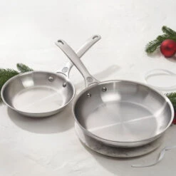 Le Creuset Signature Stainless Steel 2-Piece Fry Pan Set 9 Le Creuset Signature Stainless Steel 2-Piece Fry Pan Set -Le Creuset Store SSP14202 gallery1