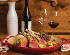 Le Creuset Signature Oval Baker -Le Creuset Store SigOval g1