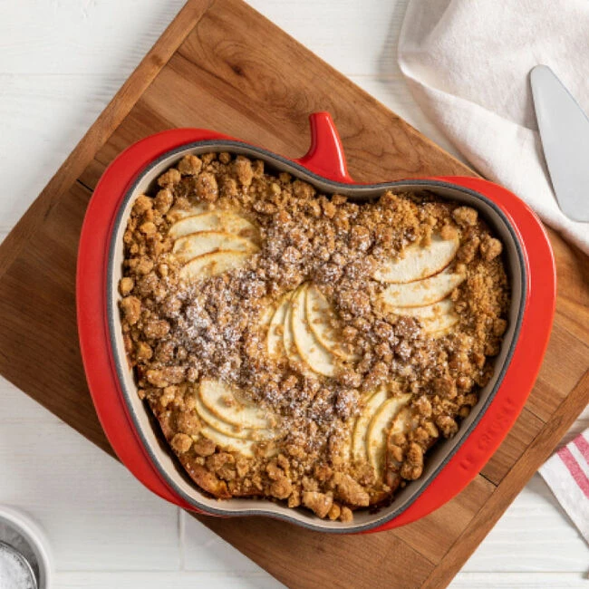 Le Creuset Enameled Cast Iron Apple Baker 3 Le Creuset Enameled Cast Iron Apple Baker