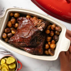 Le Creuset Heritage Deep Covered Rectangular Baker 14 Le Creuset Heritage Deep Covered Rectangular Baker -Le Creuset Store cerise baker1