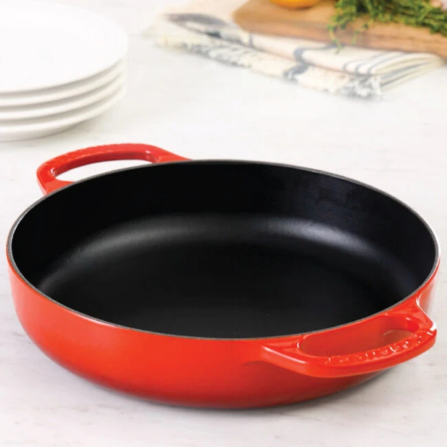 Le Creuset Signature Everyday Pan 5 Le Creuset Signature Everyday Pan - Image 3