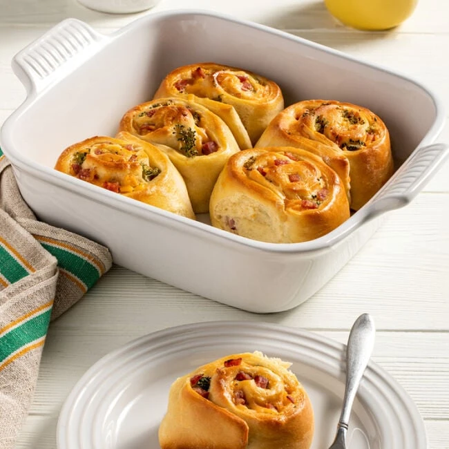 Le Creuset Heritage Square Dish 4 Le Creuset Heritage Square Dish - Image 2