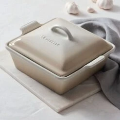 Le Creuset Heritage Square Casserole -Le Creuset Store meringue sq casserole g01