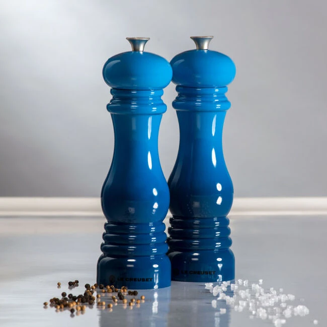 Le Creuset Salt And Pepper Mill Set 4 Le Creuset Salt And Pepper Mill Set - Image 2