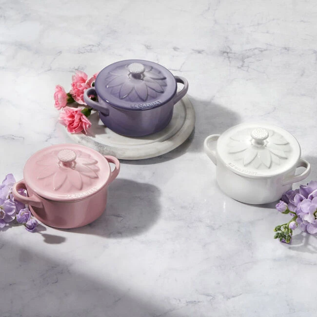 Le Creuset Mini Cocotte With Flower Lid 5 Le Creuset Mini Cocotte With Flower Lid - Image 3