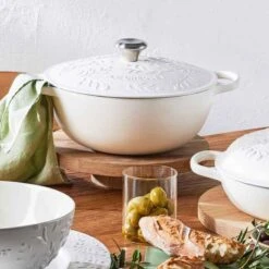 Le Creuset Olive Branch Collection Signature Chef's Oven 11 Le Creuset Olive Branch Collection Signature Chef's Oven -Le Creuset Store ob soup pot g4