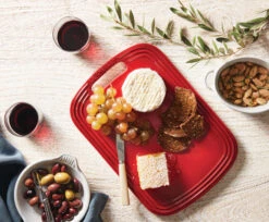Le Creuset Serving Board 8 Le Creuset Serving Board -Le Creuset Store pg2019sb g3