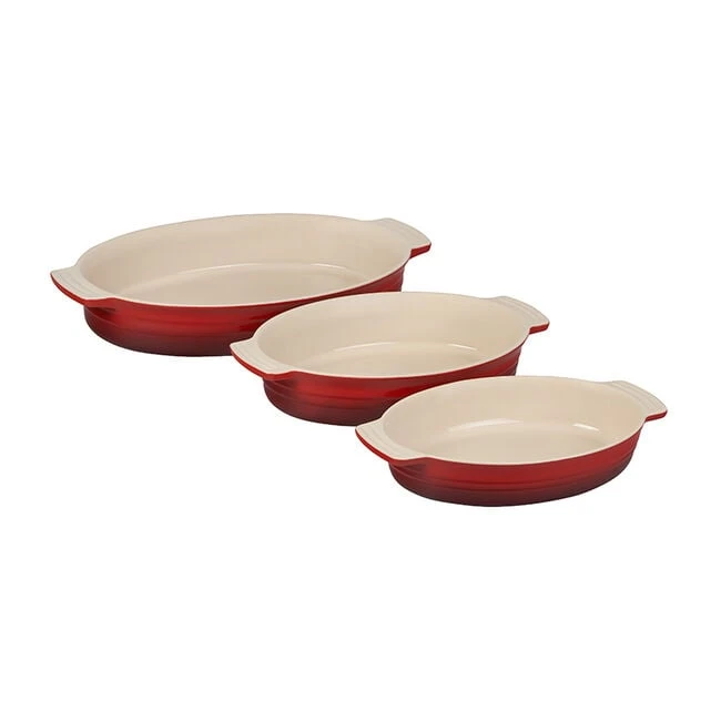 Le Creuset Classic 3-Piece Oval Baking Dish Set 4 Le Creuset Classic 3-Piece Oval Baking Dish Set - Image 2