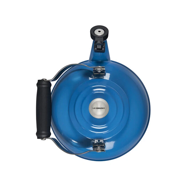 Le Creuset Classic Whistling Kettle 11 Le Creuset Classic Whistling Kettle - Image 9