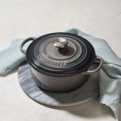 Le Creuset Round Dutch Oven 36 Le Creuset Round Dutch Oven -Le Creuset Store rdo gallery4
