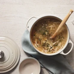 Le Creuset Round Dutch Oven 39 Le Creuset Round Dutch Oven -Le Creuset Store rdo gallery5