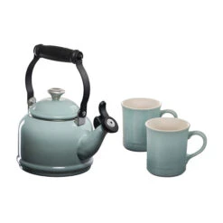 Le Creuset Demi Kettle And Mugs Set 15 Le Creuset Demi Kettle And Mugs Set -Le Creuset Store rs17110 qs9403 717 ss