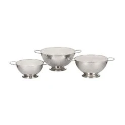 Le Creuset Stainless Steel 3-Piece Colander Set 8 Le Creuset Stainless Steel 3-Piece Colander Set -Le Creuset Store rs18823 collanders 1 lpr