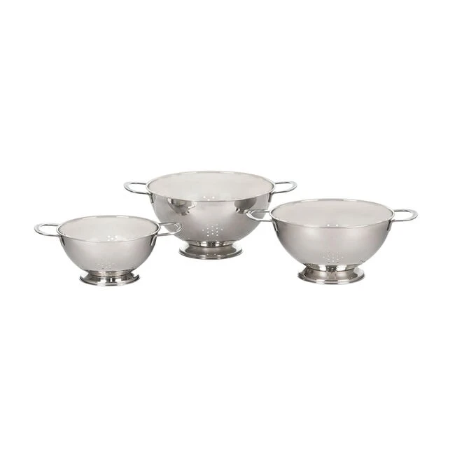 Le Creuset Stainless Steel 3-Piece Colander Set 5 Le Creuset Stainless Steel 3-Piece Colander Set - Image 3