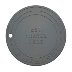 Le Creuset Silicone Trivet 11 Le Creuset Silicone Trivet -Le Creuset Store rs19152 fb506 7f lpr