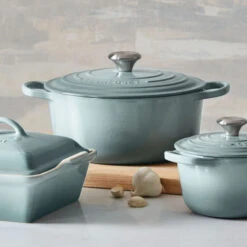 Le Creuset Round Dutch Oven 31 Le Creuset Round Dutch Oven -Le Creuset Store sea salt rdo grouping1