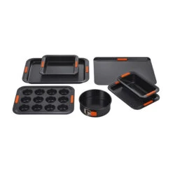 Le Creuset Nonstick Metal Bakeware 7-Piece Set