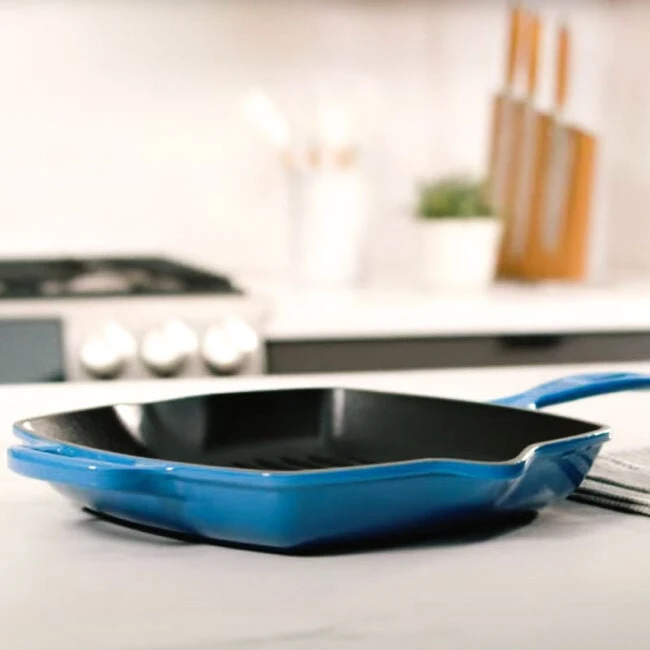 Le Creuset Signature Square Skillet Grill 4 Le Creuset Signature Square Skillet Grill - Image 2