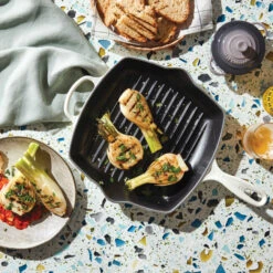 Le Creuset Signature Square Skillet Grill 18 Le Creuset Signature Square Skillet Grill -Le Creuset Store square skillet grill g1