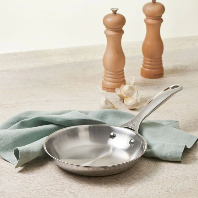 Le Creuset Stainless Steel Fry Pan 7 Le Creuset Stainless Steel Fry Pan - Image 5