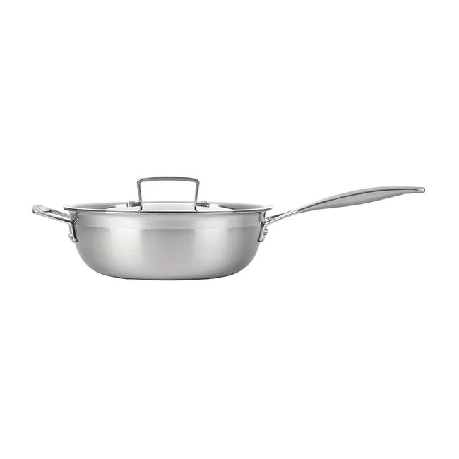 Le Creuset Classic Stainless Steel Chef's Pan 4 Le Creuset Classic Stainless Steel Chef's Pan - Image 2