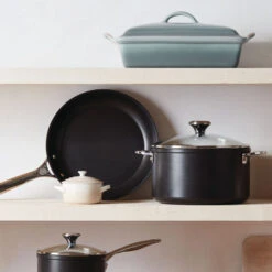 Le Creuset Toughened Nonstick PRO Stockpot 9 Le Creuset Toughened Nonstick PRO Stockpot -Le Creuset Store stockpot gallery