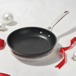 Le Creuset Toughened Nonstick PRO Fry Pan