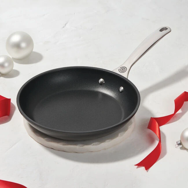 Le Creuset Toughened Nonstick PRO Fry Pan 3 Le Creuset Toughened Nonstick PRO Fry Pan