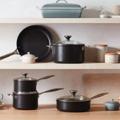 Le Creuset Toughened Nonstick PRO Fry Pan 24 Le Creuset Toughened Nonstick PRO Fry Pan -Le Creuset Store tnsp gallery4