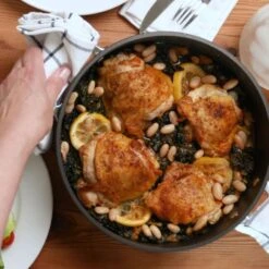 Le Creuset Toughened Nonstick PRO Saute Pan 11 Le Creuset Toughened Nonstick PRO Saute Pan -Le Creuset Store tnsp saute still 2