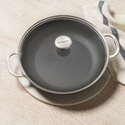 Le Creuset Toughened Nonstick PRO Braiser -Le Creuset Store tnsp8100 30 g2